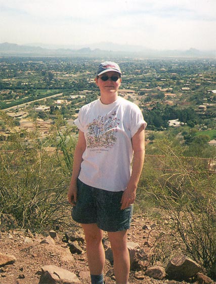 Cindy on Camelback.jpg 73.7K